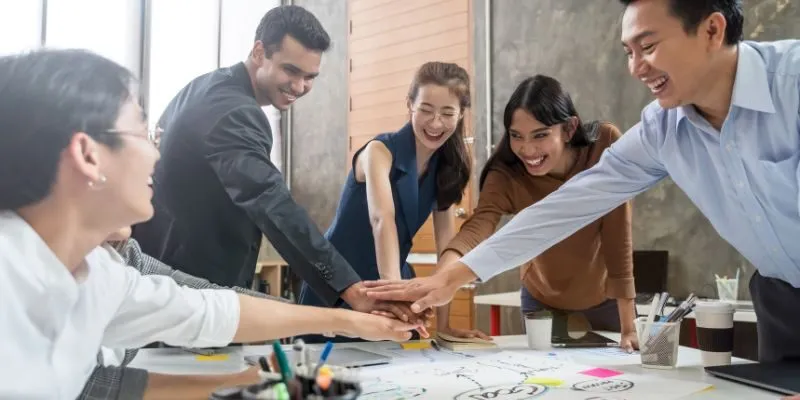 Cộng Đồng Sáng Tạo - Khơi Dậy Sự Đổi Mới